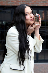 Adriana Lima ~ Victoria's Secret Heavenly Fragrance Event  фото №1370535