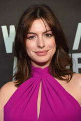 Anne Hathaway - Fiji Water at Sea Wall Opening Night on Broadway in New York фото №1225247