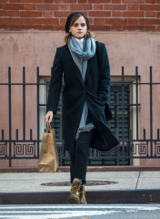 Emma Watson  – Shopping in New York фото №926135
