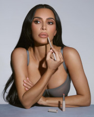 Kim Kardashian – Skims Promo, January 2024 фото №1385869