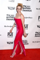 Kristen Stewart-Gotham Awards 2021 in New York фото №1325720