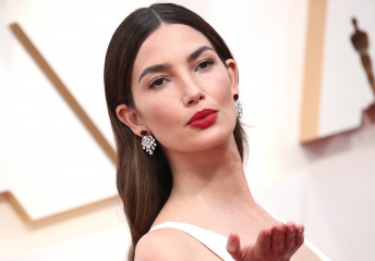 Lily Aldridge - 92nd Annual Academy Awards in Los Angeles (Arrival) / 09.02.2020 фото №1270799