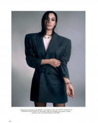 Monica Bellucci ~ Harper's Bazaar Espana septiembre 2023 by Xavi Gordo фото №1375767