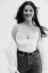 Selena Gomez for WWD Magazine  фото №1382651