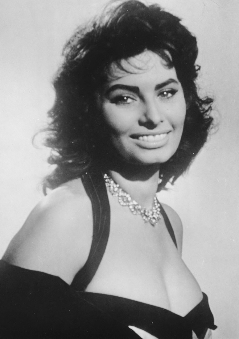 Sophia Loren Photo