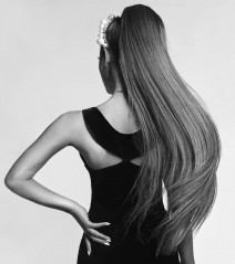Ariana Grande – Givenchy FW19 фото №1173105