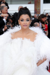 Aishwarya Rai - Screening of The La Belle Epoque, Cannes l 20th May 2019 фото №1271749