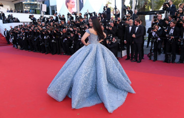 Aishwarya Rai Bachchan – “Okja” premiere at Cannes Film Festival фото №966728