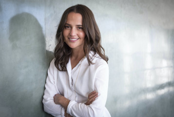 Alicia Vikander by Peter Claesson for Sten A Olsson Foundation Scholarship 2021 фото №1330006