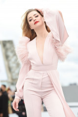 Amber Heard - 'Le Defile L'Oreal Paris 2021' Show in Paris 10/03/2021 фото №1313814