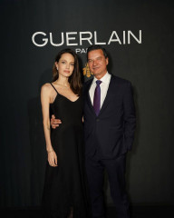 Angelina Jolie - Guerlain Event in Los Angeles 11/17/2021 фото №1324653