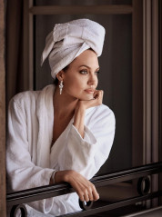Angelina Jolie – Madame Figaro France 10/04/2019 фото №1224855