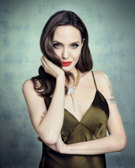 Angelina Jolie by Jason Bell (October 2019) фото №1329751