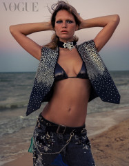 Anna Ewers ~ Vogue Mexico June 2023 by Inez and Vinoodh фото №1389244