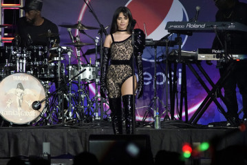 Camila Cabello - B96 Pepsi Jingle Bash in Chicago 12/07/2019 фото №1237018