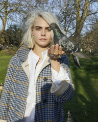 Cara Delevingne – Burberry Her Fragrance Campaign May 2019 фото №1169124