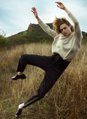 Cara Delevingne by Annie Leibovitz for Vogue (2023) фото №1366327