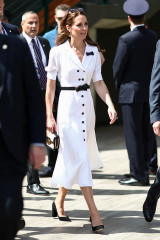 Catherine, Duchess of Cambridge фото №1194943