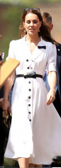 Catherine, Duchess of Cambridge фото №1195027