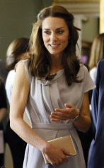 Catherine, Duchess of Cambridge фото №1210602