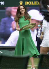Kate Middleton - 2021 Wimbledon Tennis Championships in London фото №1302653