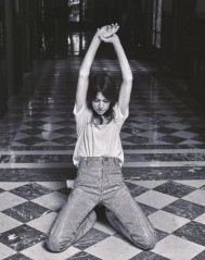 Charlotte Gainsbourg by Dant Studio for Madame Figaro // 2021 фото №1287513