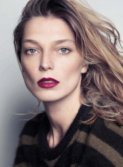 Daria Werbowy - photoshoot in Air France for Madame Figaro фото №989102