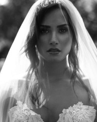 Demi Lovato - Music Video Tell Me You Love Me (2017) фото №1085554