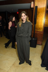 Elizabeth Olsen at "Iron Claw" Premiere afterparty in Los Angeles 12/11/23 фото №1383147