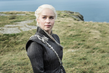 Emilia Clarke - Game of Thrones (2017) 7x05 'Eastwatch' фото №1255835
