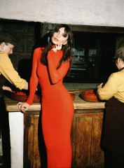 Emily Ratajkowski – Vogue Spain, May 2023 фото №1384212