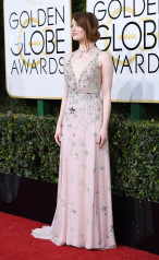 Emma Stone – Golden Globe Awards in Beverly Hills фото №932571