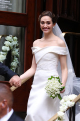 Emmy Rossum Marries Sam Esmail in New York City фото №970506
