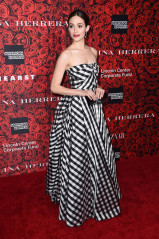 Emmy Rossum – ‘An Evening Honoring Carolina Herrera’ in New York City фото №927737