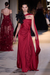Zuhair Murad Couture Fall/Winter 2023 Fashion  Show in Paris фото №1373033