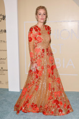 Gillian Anderson- 2021 Fashion Trust Arabia Prizes Awarded фото №1321074