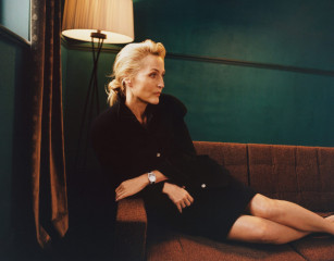 Gillian Anderson by Charlotte Hadden for InStyle || March 2021 фото №1289375