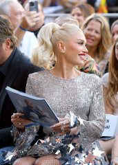 Gwen Stefani at Hollywood Walk of Fame Star Ceremony Honoring to herself10/19/23 фото №1379558