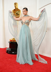 Hailee Steinfeld – Oscars 2024 Red Carpet фото №1390837