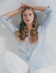 Hermione Corfield for Town and Country: Great British Brands 2018 фото №1027621