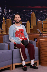 Jared Leto - Tonight Show Starring Jimmy Fallon in New York 08/01/2016 фото №1319127
