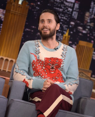 Jared Leto - Tonight Show Starring Jimmy Fallon in New York 08/01/2016 фото №1319126