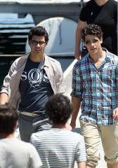 Jonas Brothers фото №707432