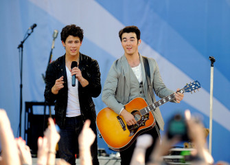 Jonas Brothers фото №266941
