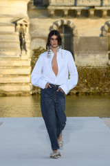 Valentino Couture Fall/Winter 2023 Fashion  Show in Paris фото №1373036