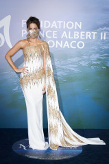 Kate Beckinsale - Monte-Carlo Gala for Plantary Health - Photocall | 09.24.2020 фото №1296290