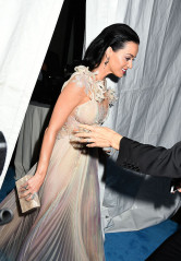 Katy Perry – UNICEF’s Snowflake Ball in New York  фото №926427