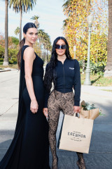 Kim Kardashian – Balenciaga Ready To Wear Fall Fashion Show in Los Angeles фото №1382081