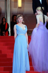 Kirsten Dunst at “The Beguiled” World Premiere – Cannes Film Festival  фото №968601