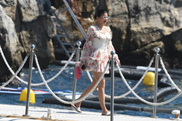 Kylie Jenner In Portofino 08/14/19 фото №1217347
